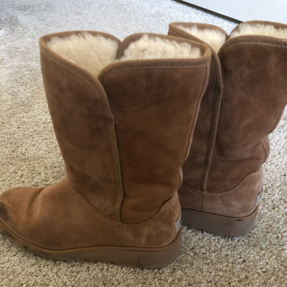 Ugg Medium Boot - image 8